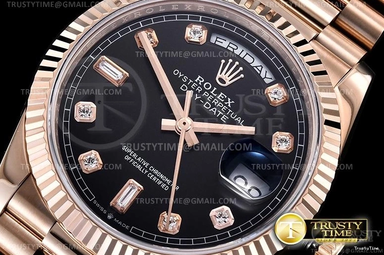 0419 RDD0219H – DayDate 36mm ComfortFit 694